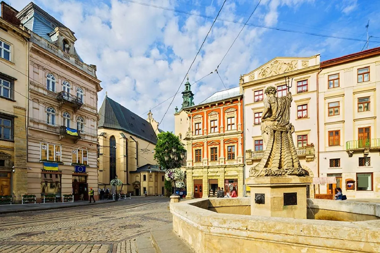 Сучасні Апартаменти На Площі Ринок З Панорамним Видом На Дахи Львова 0*, Lviv Ukraine
